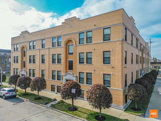 Chicago, IL Apartments - 4400 S Calumet Ave