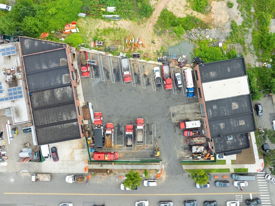 15157-15159 Powells Cove Blvd, Flushing, NY for Rent