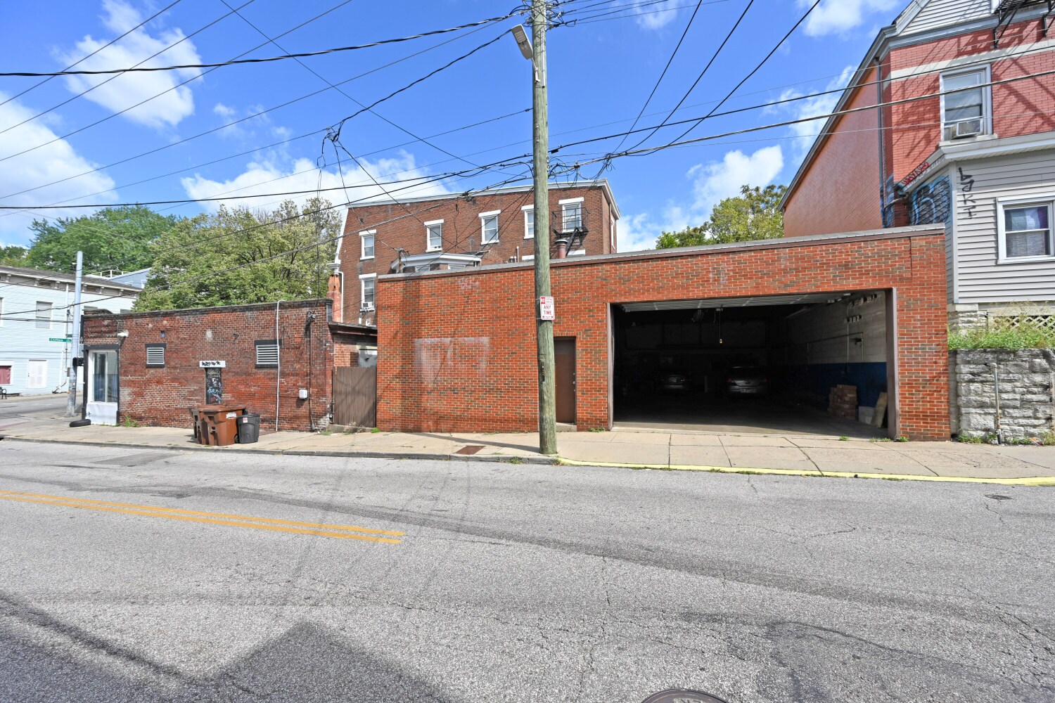2334 W Clifton Ave Cincinnati, OH 45219 Specialty Property for Sale