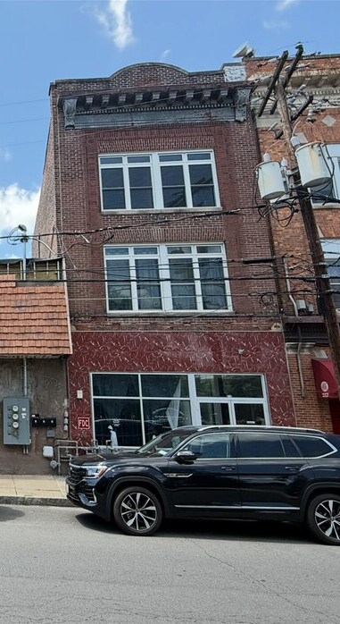 219 S Washington St, Wilkes Barre, PA for Sale