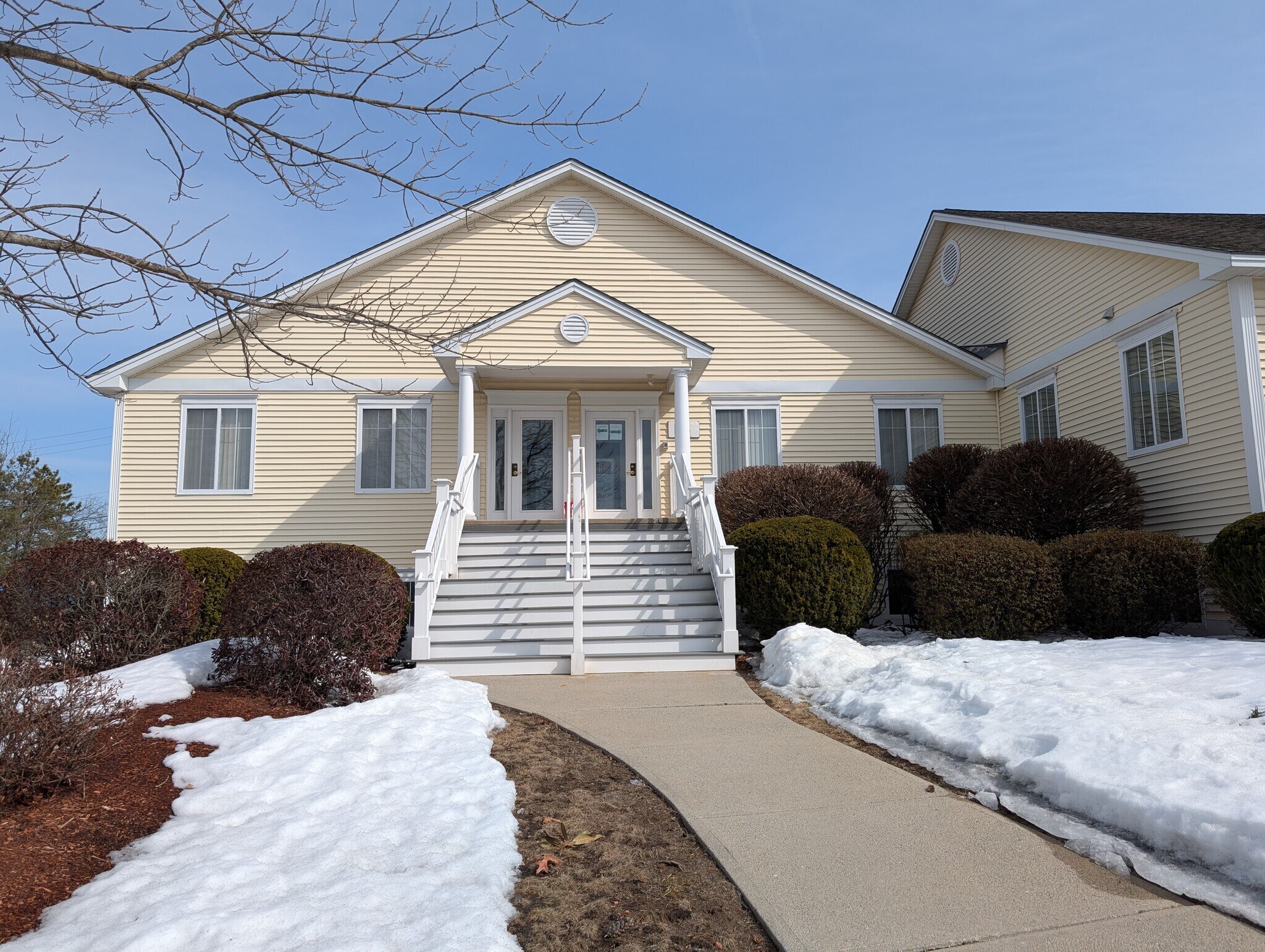 39 Simon St, Nashua, NH for Rent