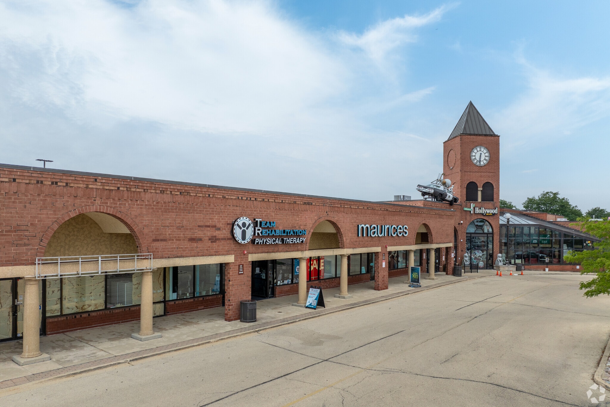 1001 W 75th St, Woodridge, IL for Rent