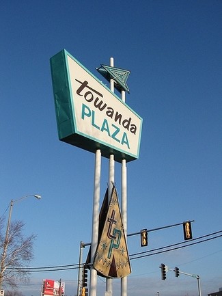 Bloomington, IL Retail - 1212 Towanda Ave