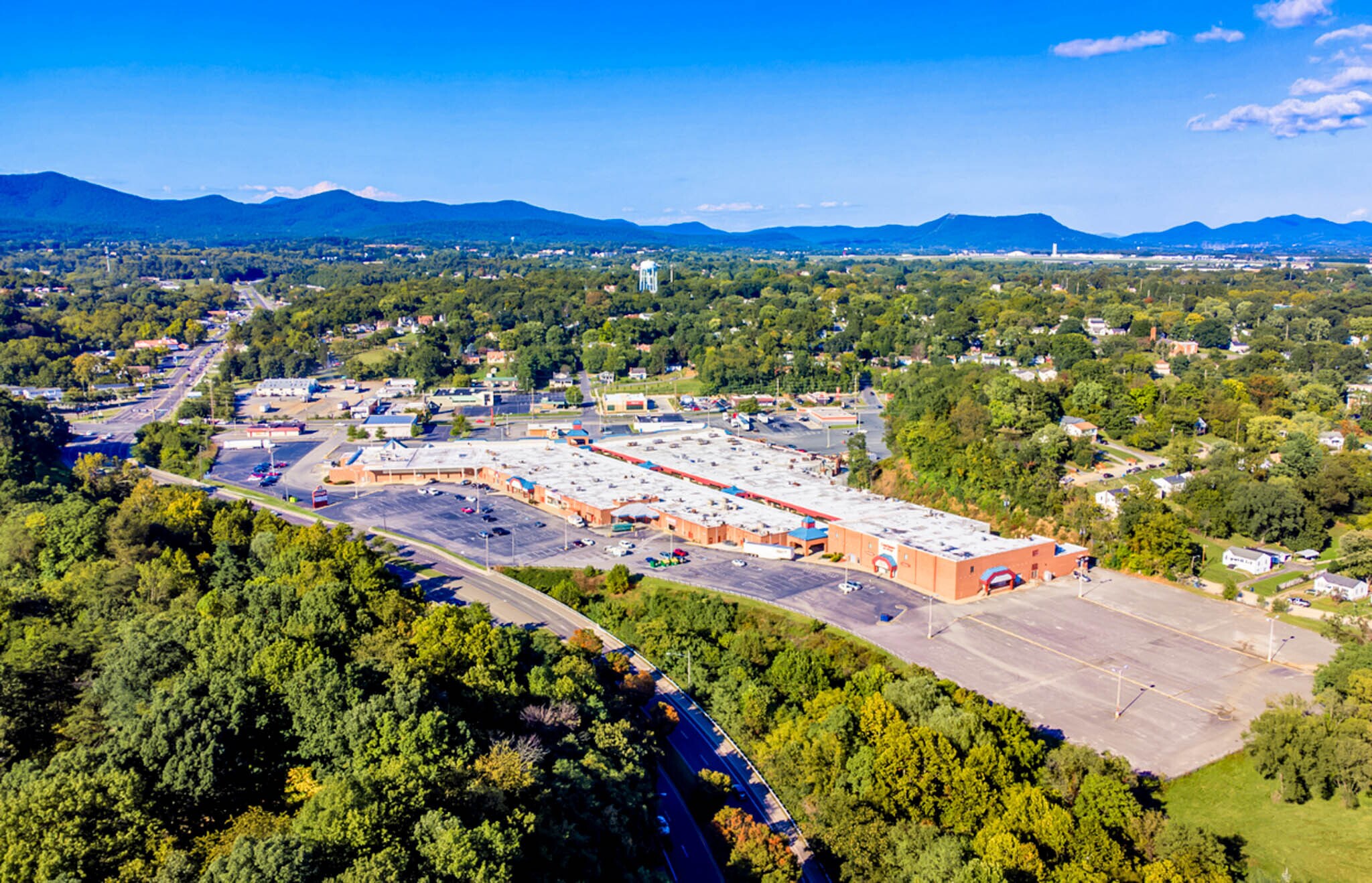 4142 Melrose Ave NW, Roanoke, VA for Sale