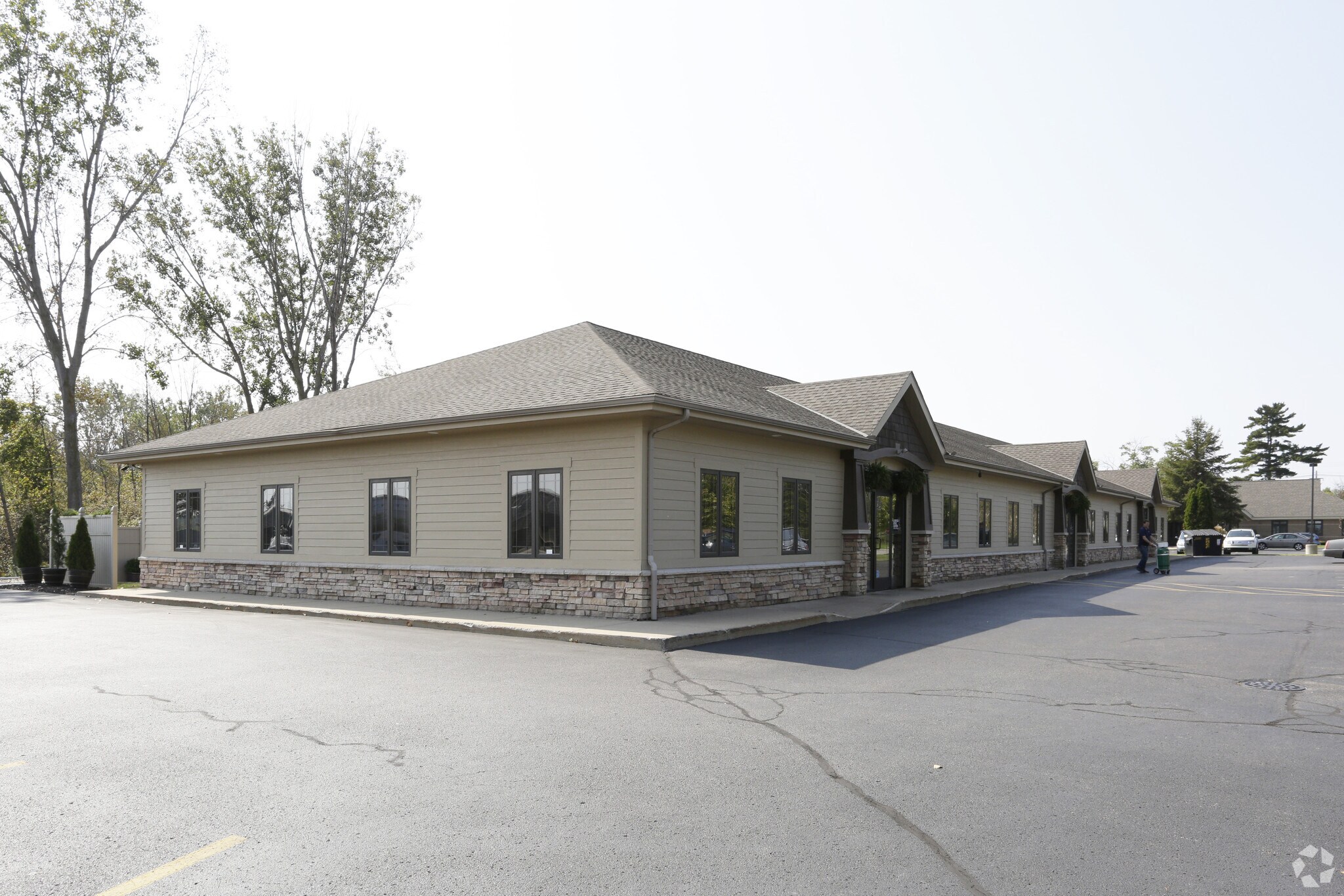 364-386 Garden Ave, Holland, MI for Sale