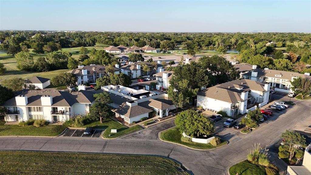 2280 N Tara Cir, Wichita, KS for Sale