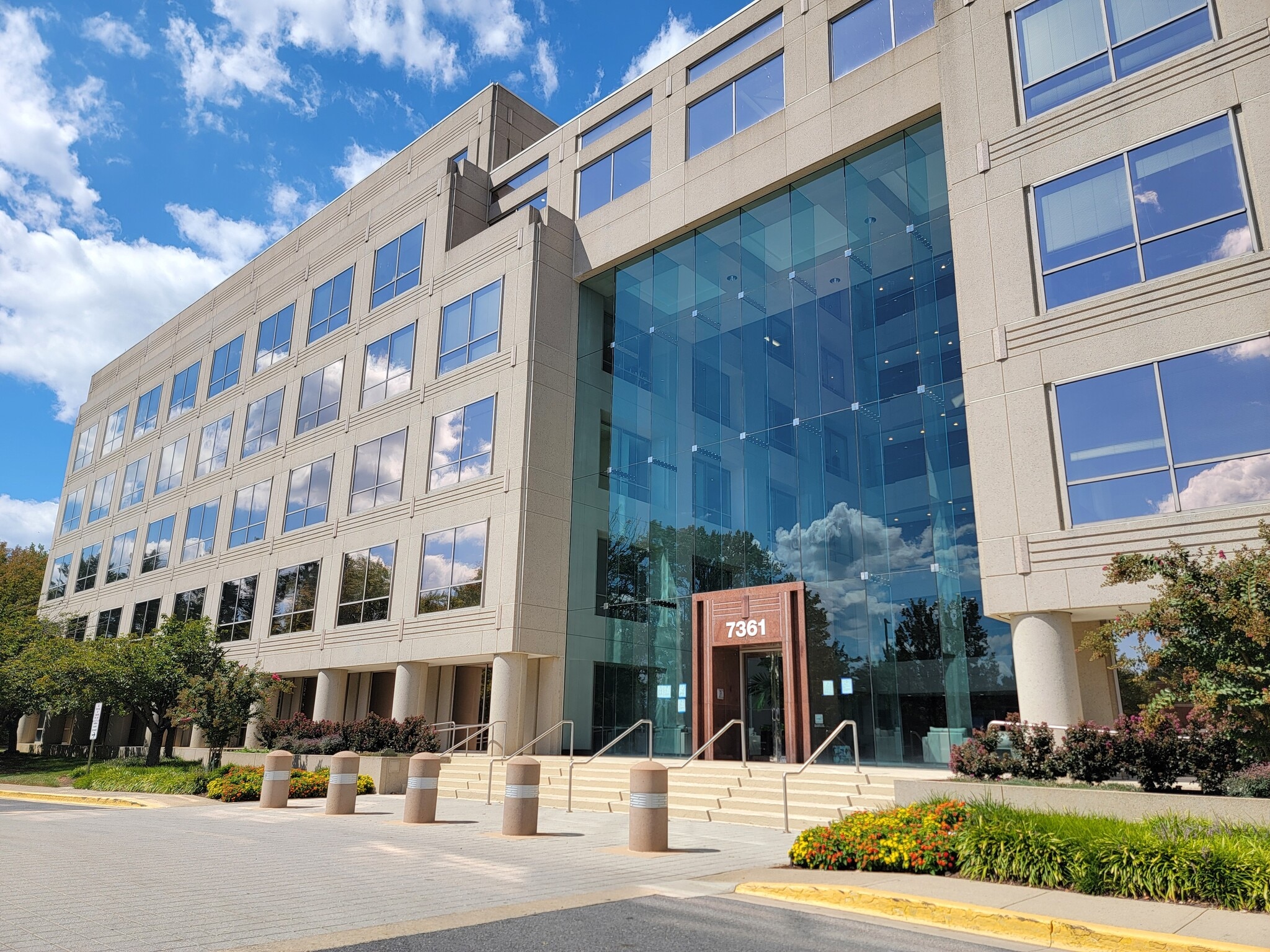 7361 Calhoun Pl, Rockville, MD for Rent