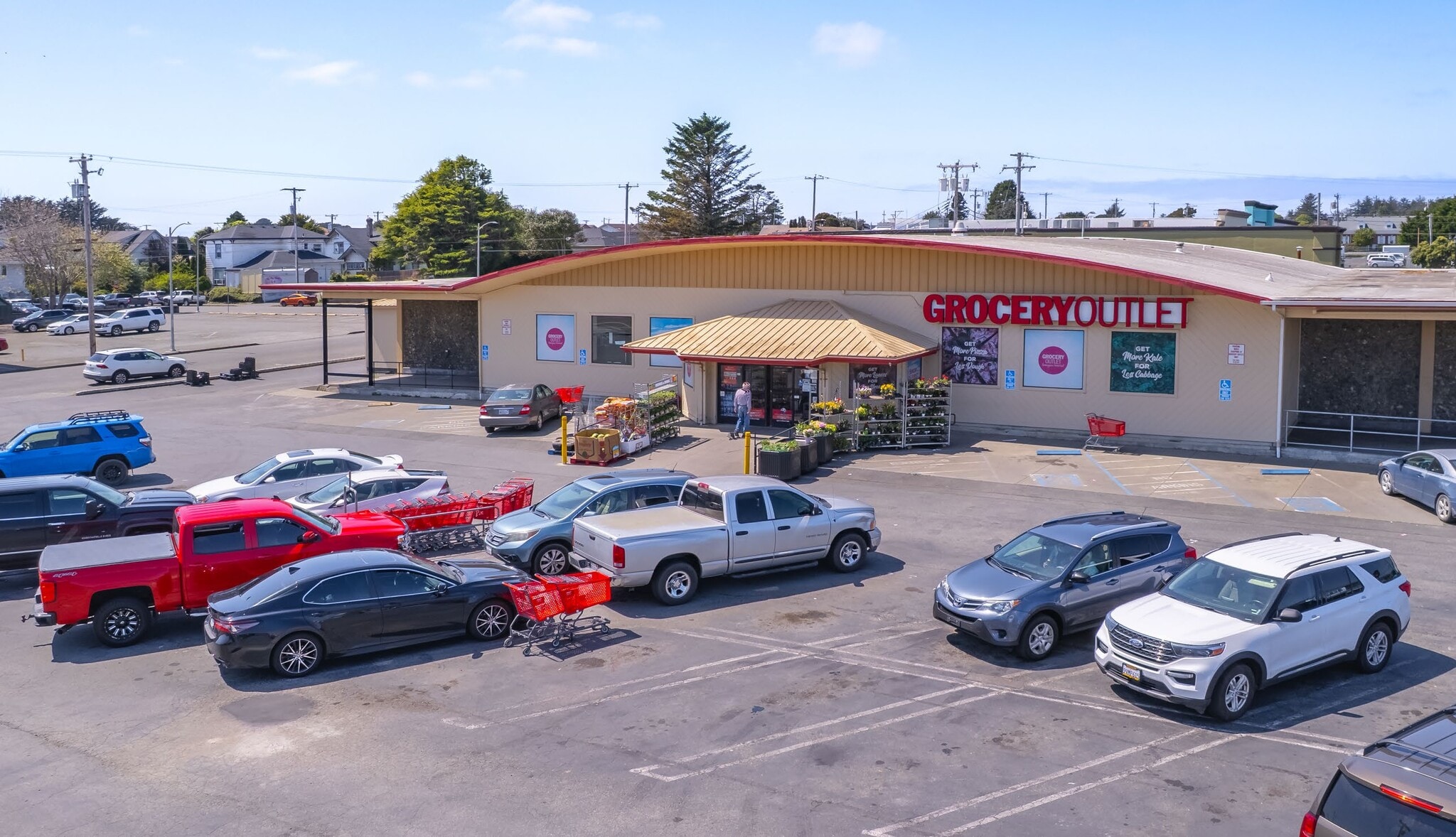 1124 3rd St, Crescent City, CA for Sale