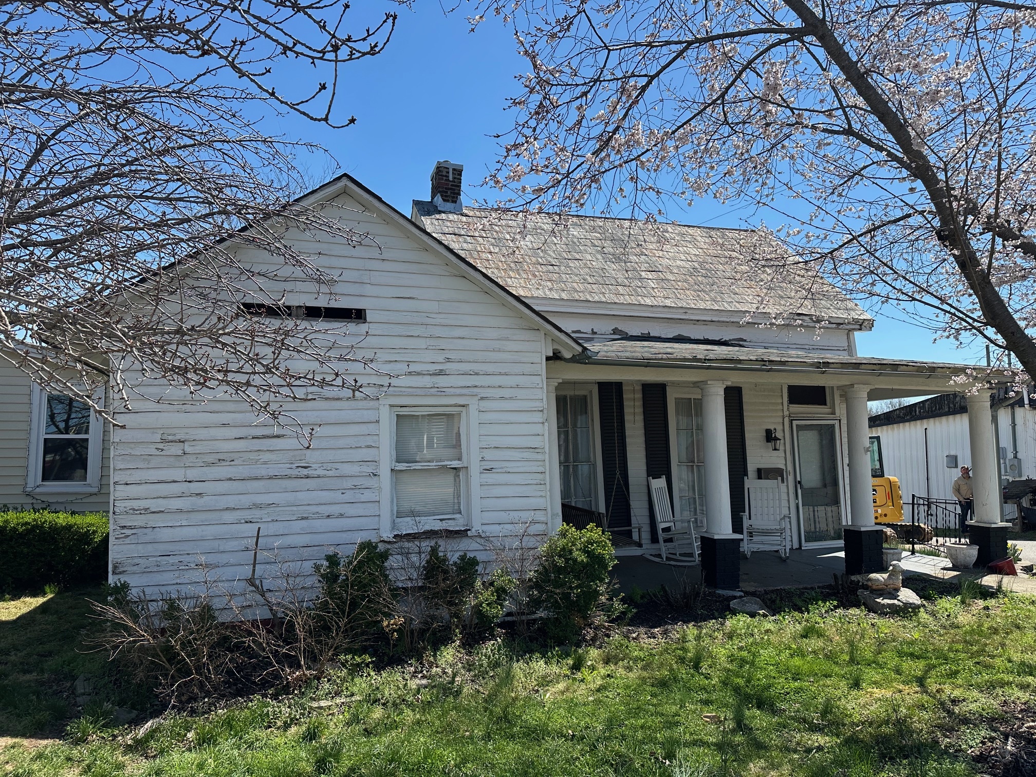 134 S Main St, Adairville, KY for Sale