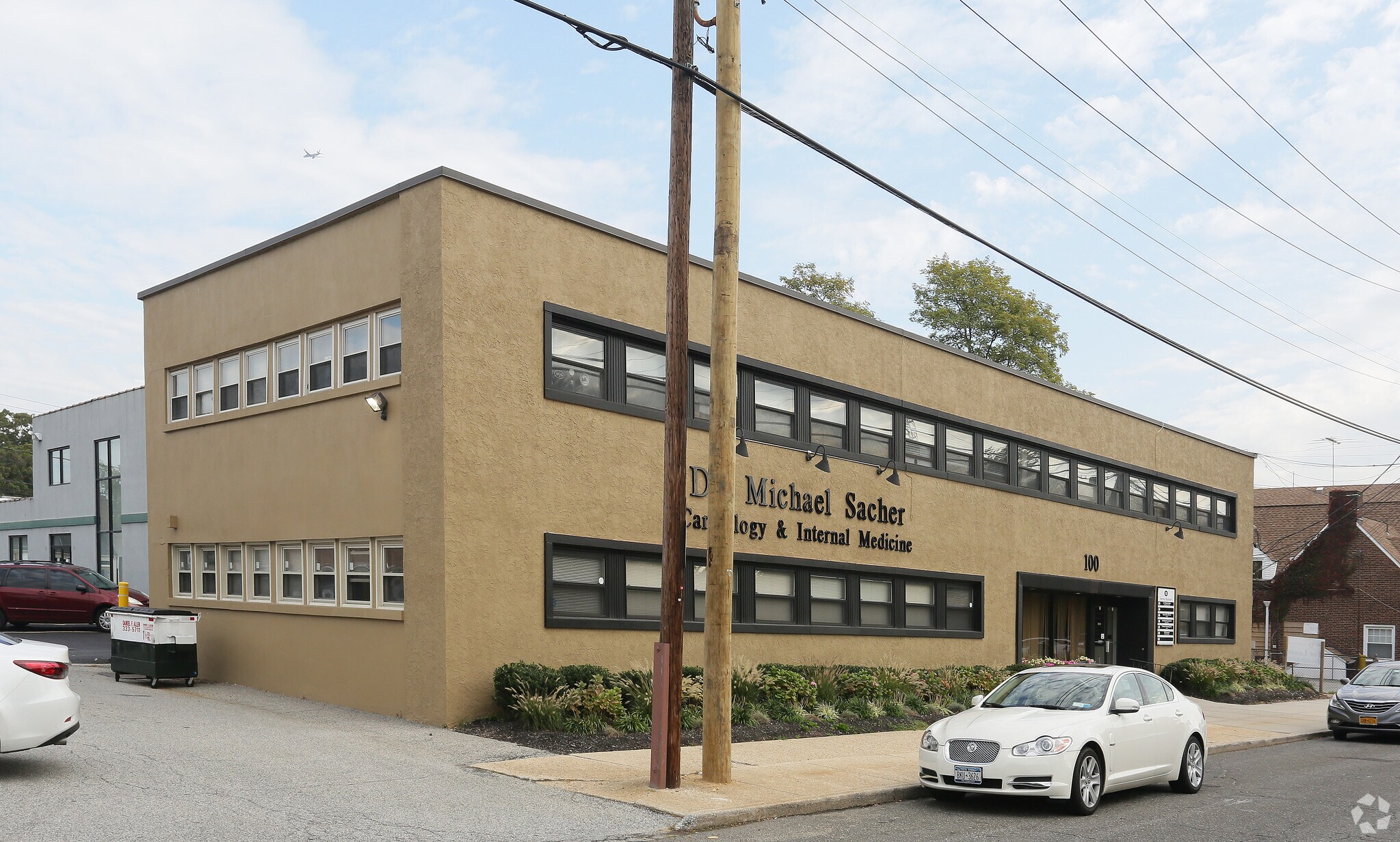100 Veterans Blvd, Massapequa, NY for Rent