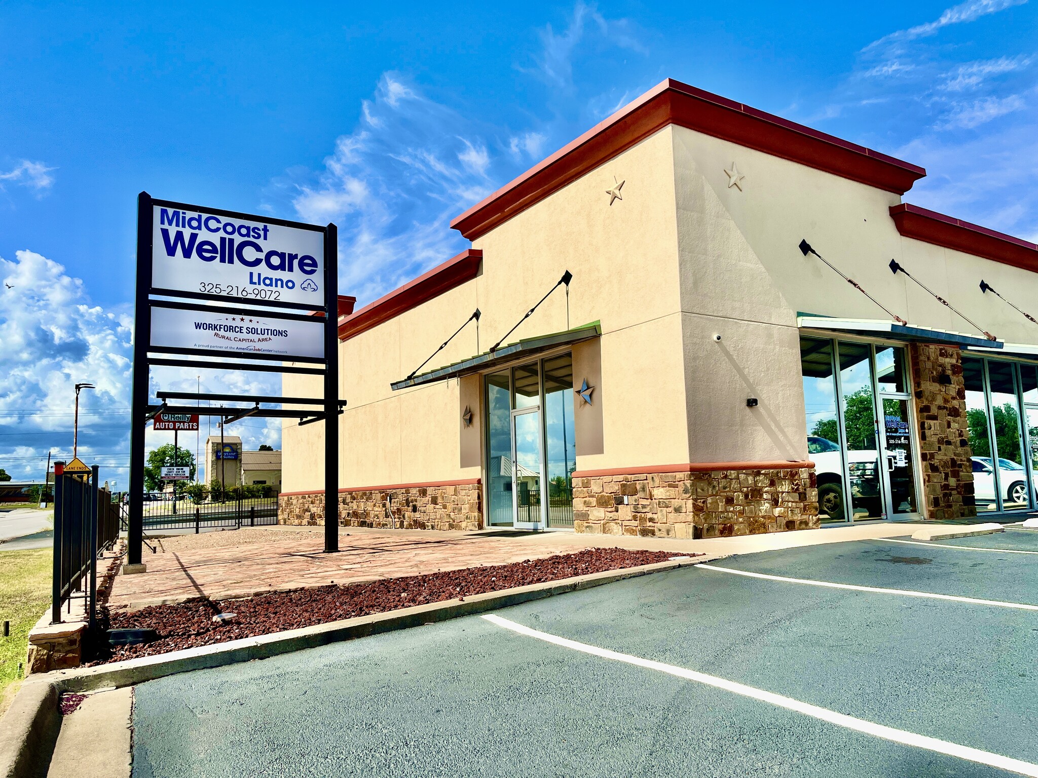 102 W Dallas St, Llano, TX for Rent