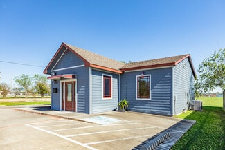 Angleton, TX Storefront - 1228 E Mulberry St