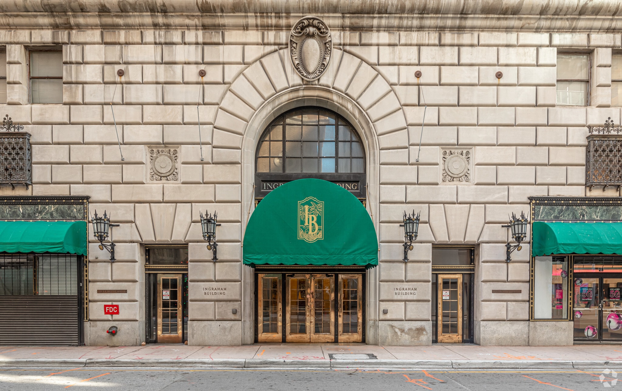 25 SE 2nd Ave, Miami, FL for Rent