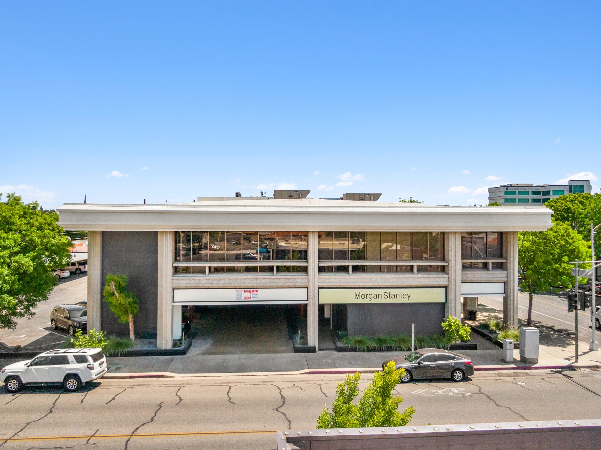 520 W Main St, Visalia, CA for Rent