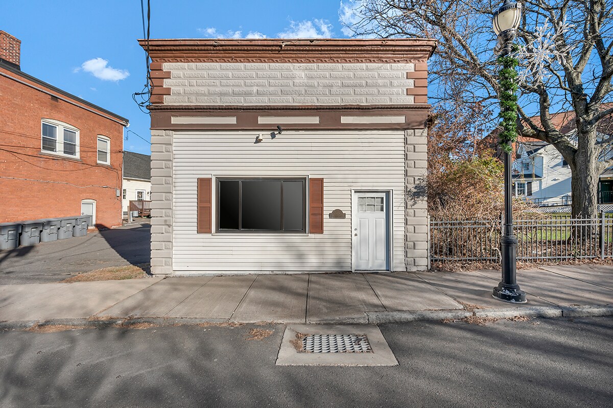 47 Pearl St Enfield, CT 06082 Retail Property for Sale on