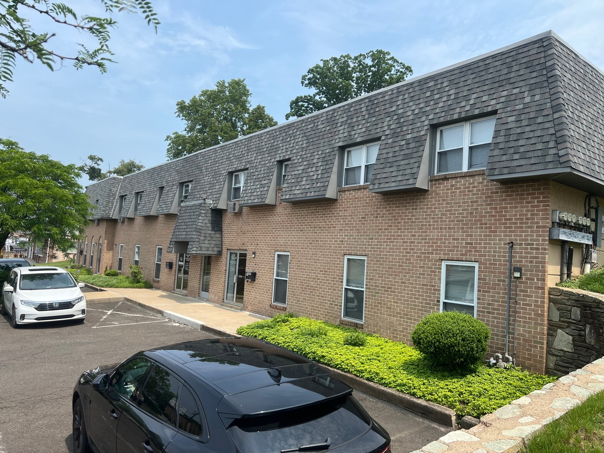 415 Davisville Rd, Willow Grove, PA for Rent