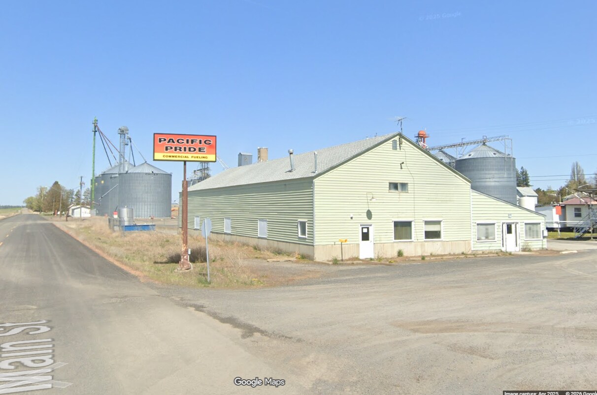 100 4th St, Spangle, WA for Rent