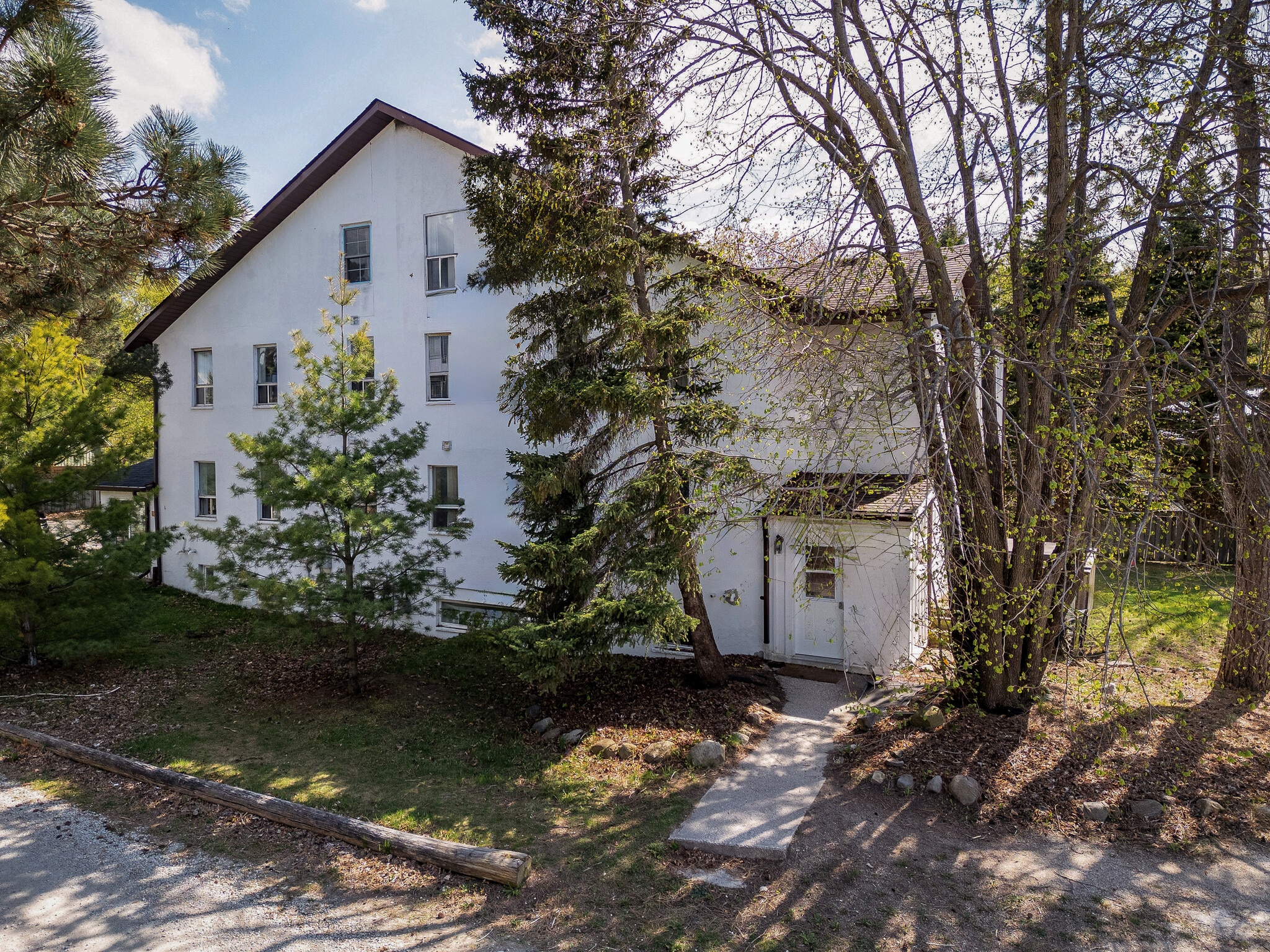 210 Arlberg Cres, Blue Mountains, ON for Sale