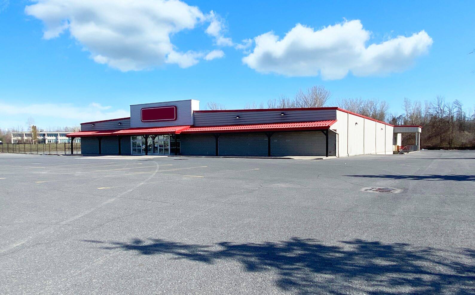 1850 Vincent Massey Dr, Cornwall, ON for Sale
