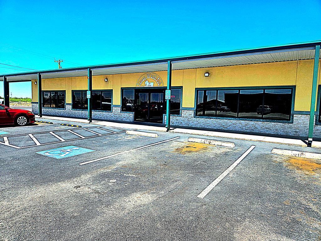 100 S James Ave, Monahans, TX for Sale