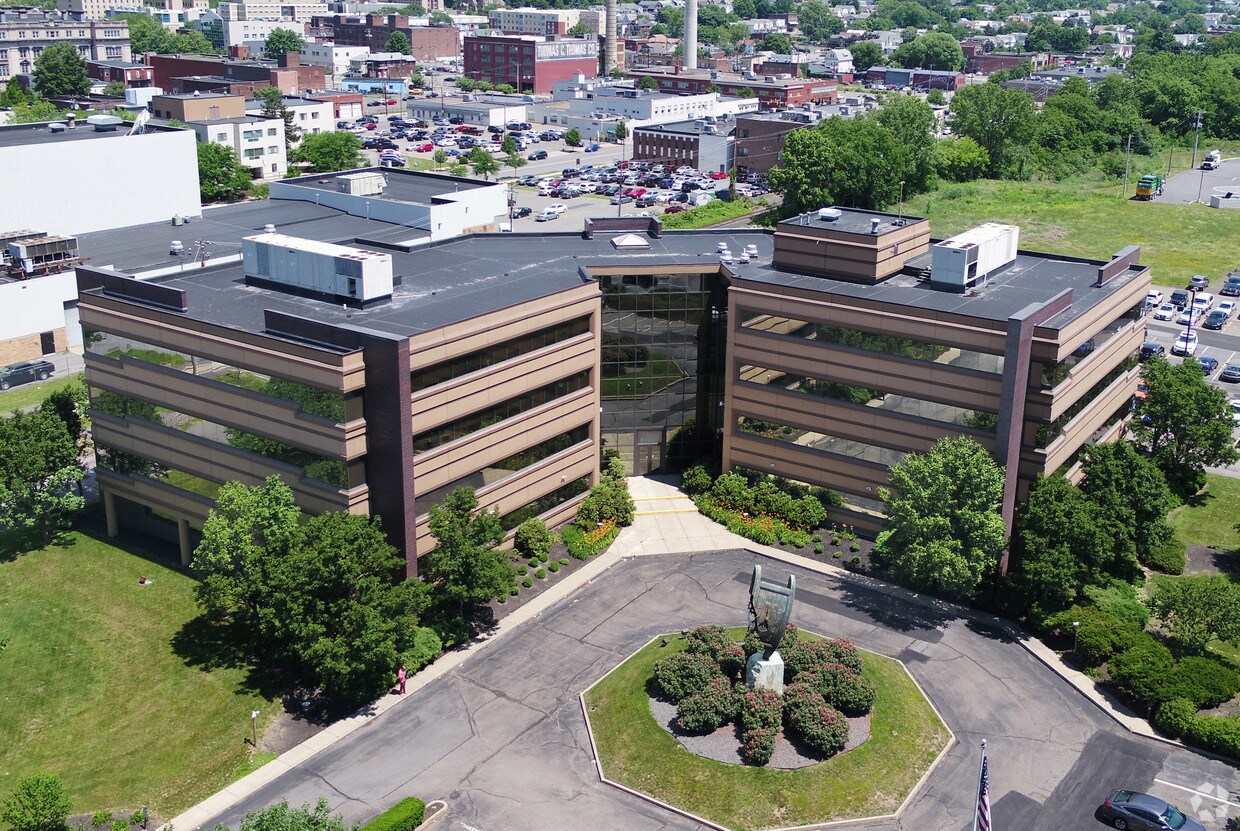 100 N Wilkes Barre Blvd Wilkes Barre Pa 18702 Office Property For Lease On Showcase Com