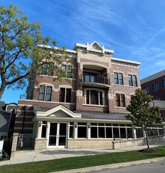 Hinsdale, IL Office, Retail - 111 S Lincoln St