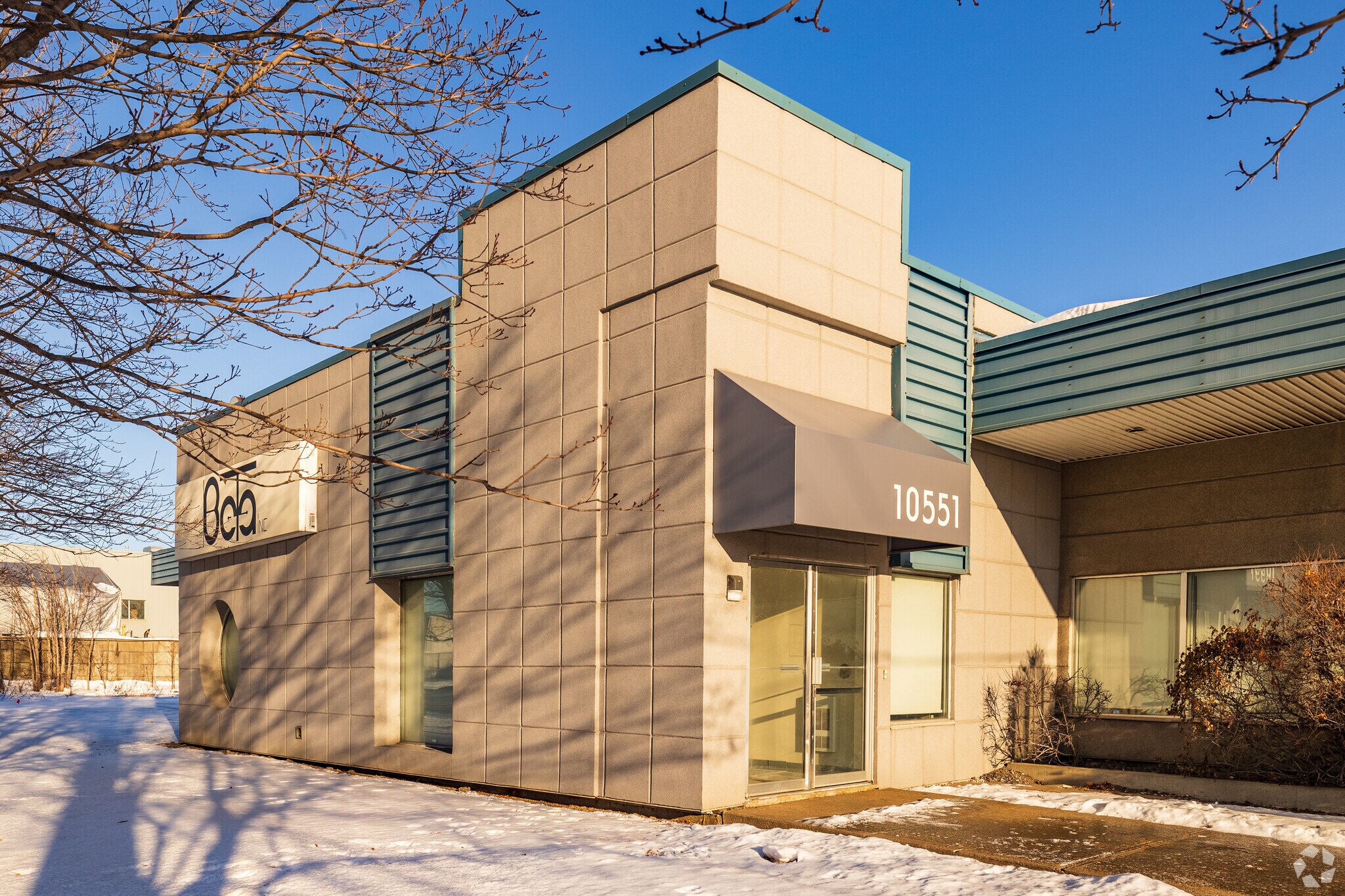 10551 Boul Ray-Lawson, Montréal, QC for Rent