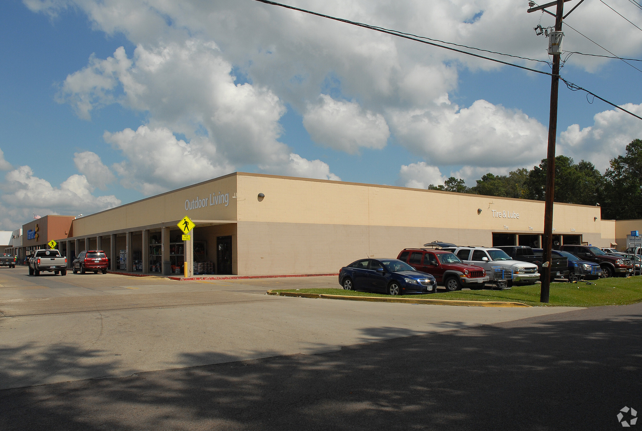 1380 N Main St, Vidor, TX for Rent