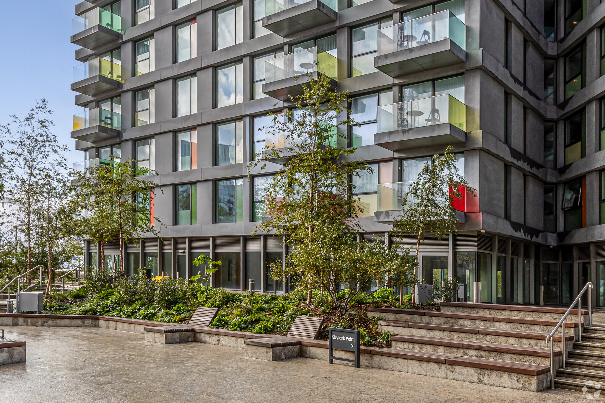 3 Glade Walk, London, LND for Rent