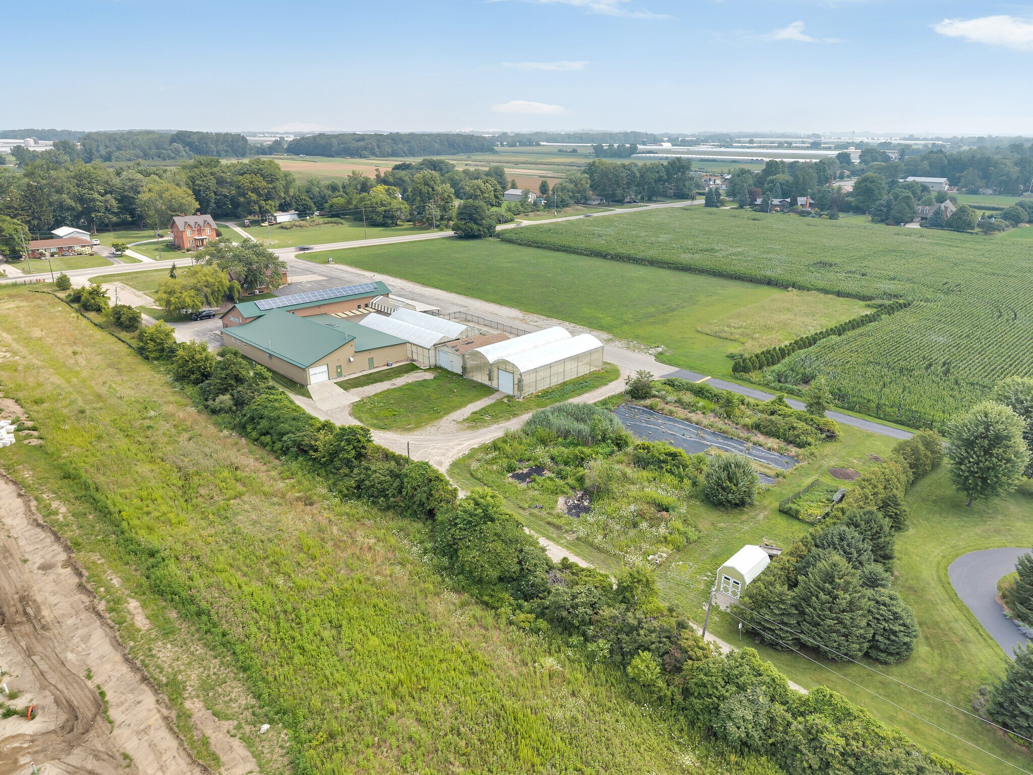 585 Seacliff Dr, Kingsville, ON for Sale