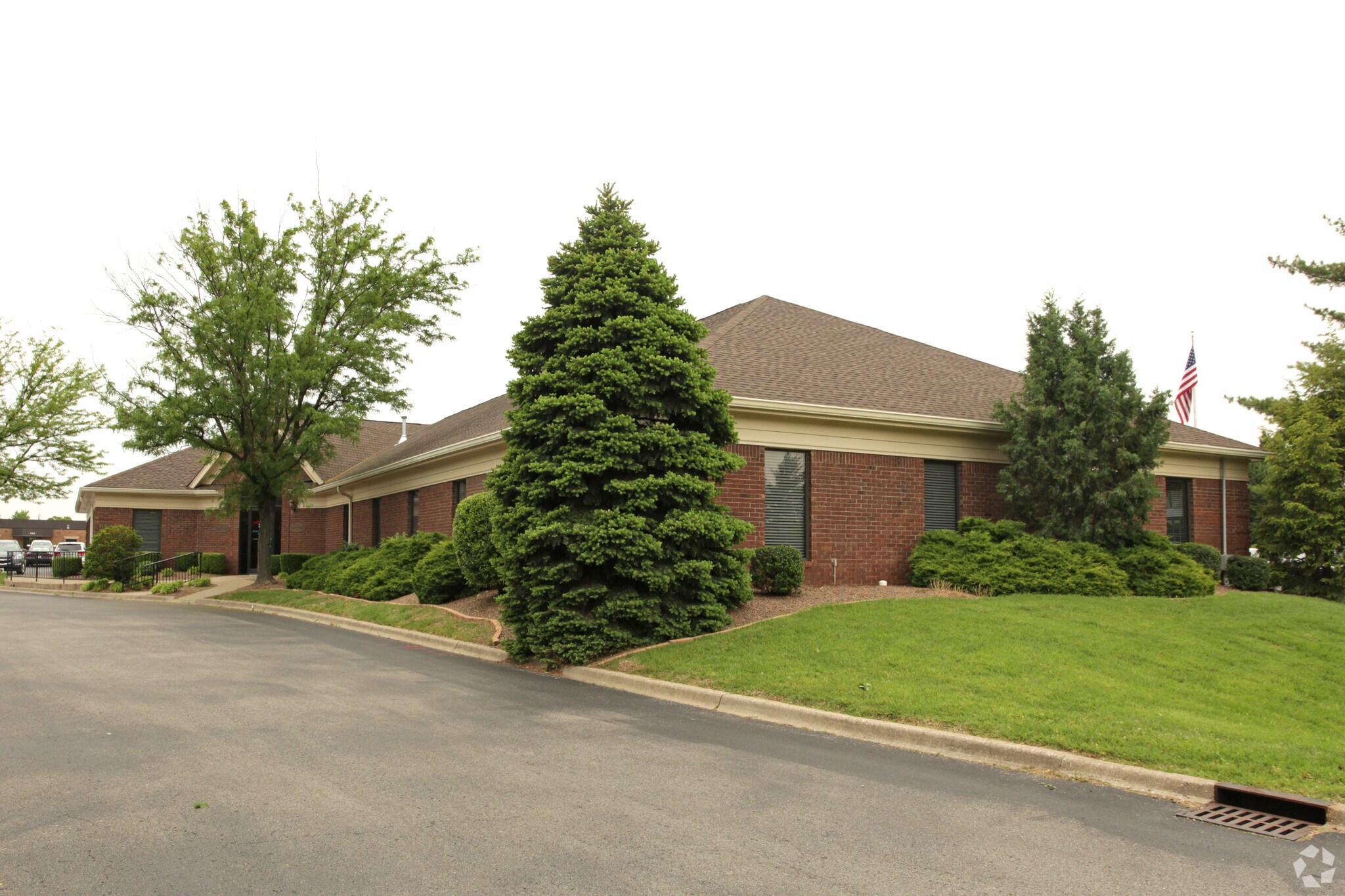 9115 Leesgate Rd, Louisville, KY for Rent