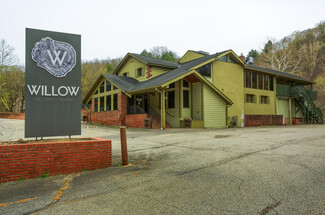 Pittsburgh, PA Restaurant - 634 Camp Horne Rd