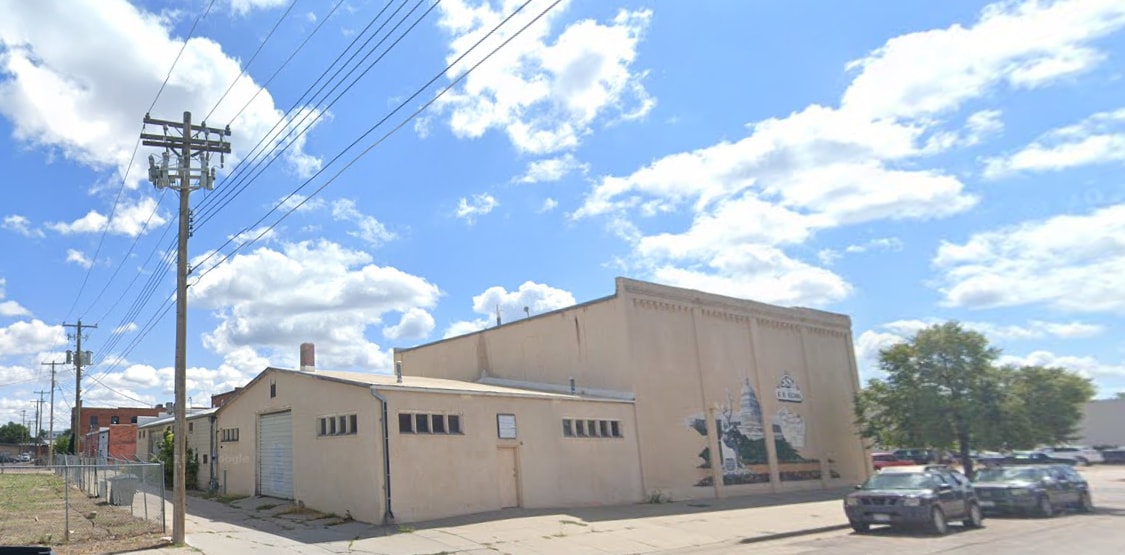 248 W 2nd St, Chadron, NE for Sale