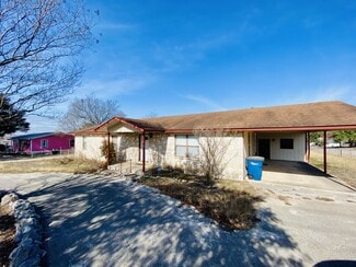 New Braunfels, TX Office/Residential - 1014 W County Line Rd