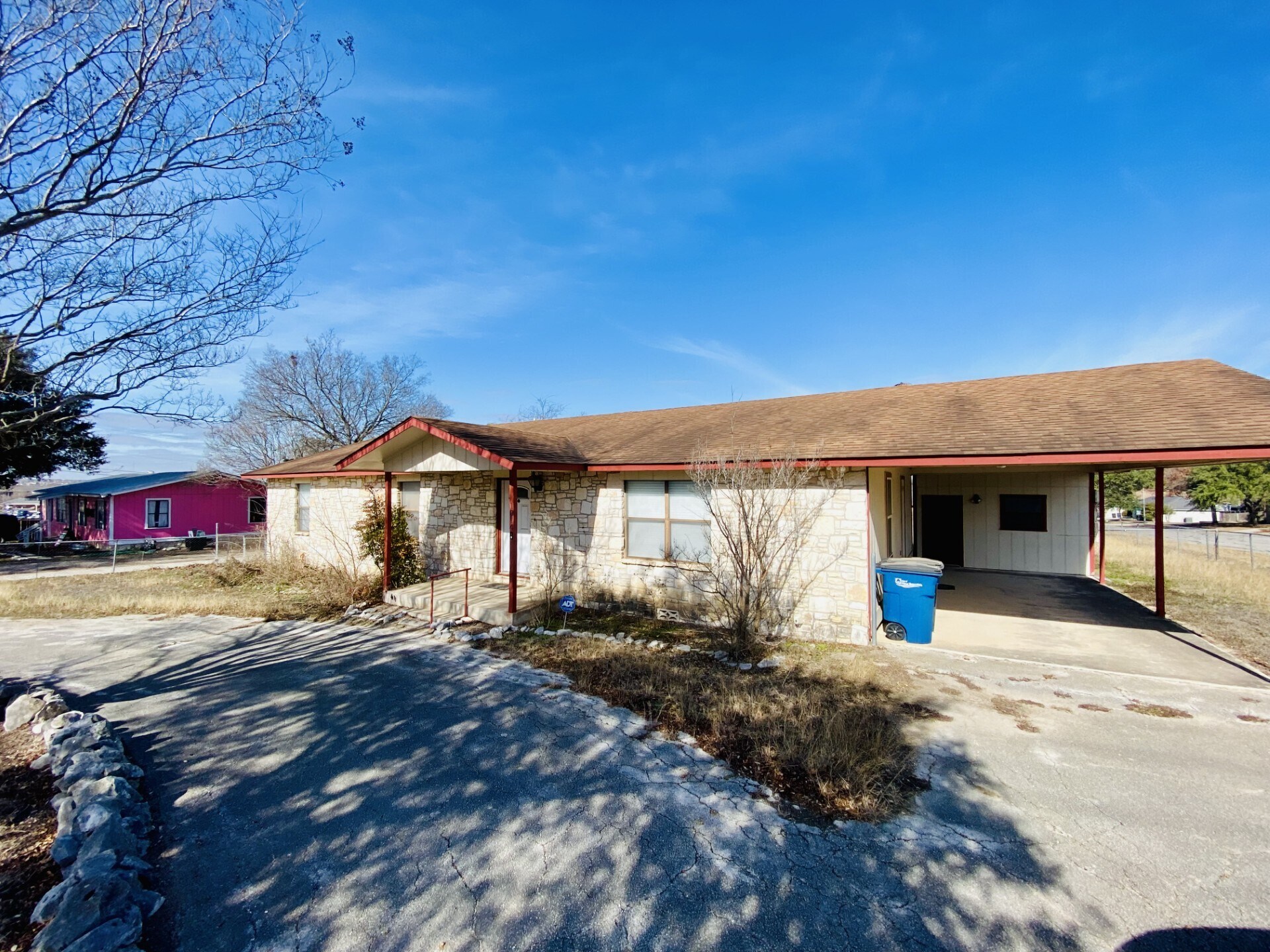 1014 W County Line Rd, New Braunfels, TX for Sale
