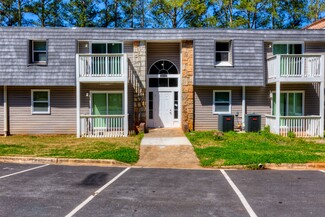 Decatur, GA Apartments - 3000 Ember Dr