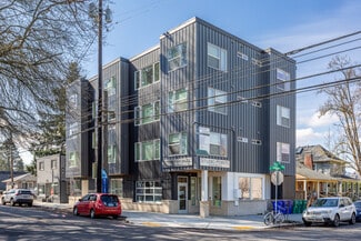 Portland, OR Apartments - 5605 SE Milwaukie Ave