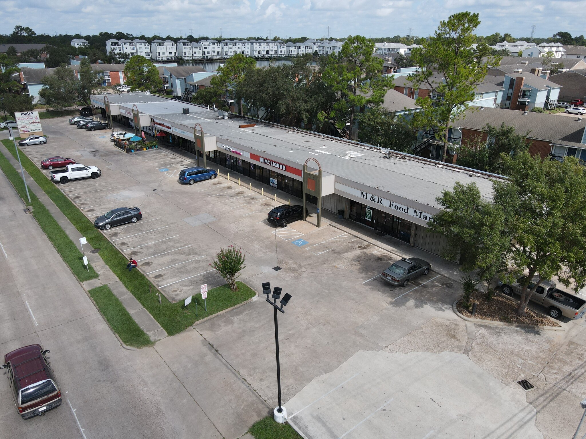 8788 Hammerly Blvd, Houston, TX for Rent