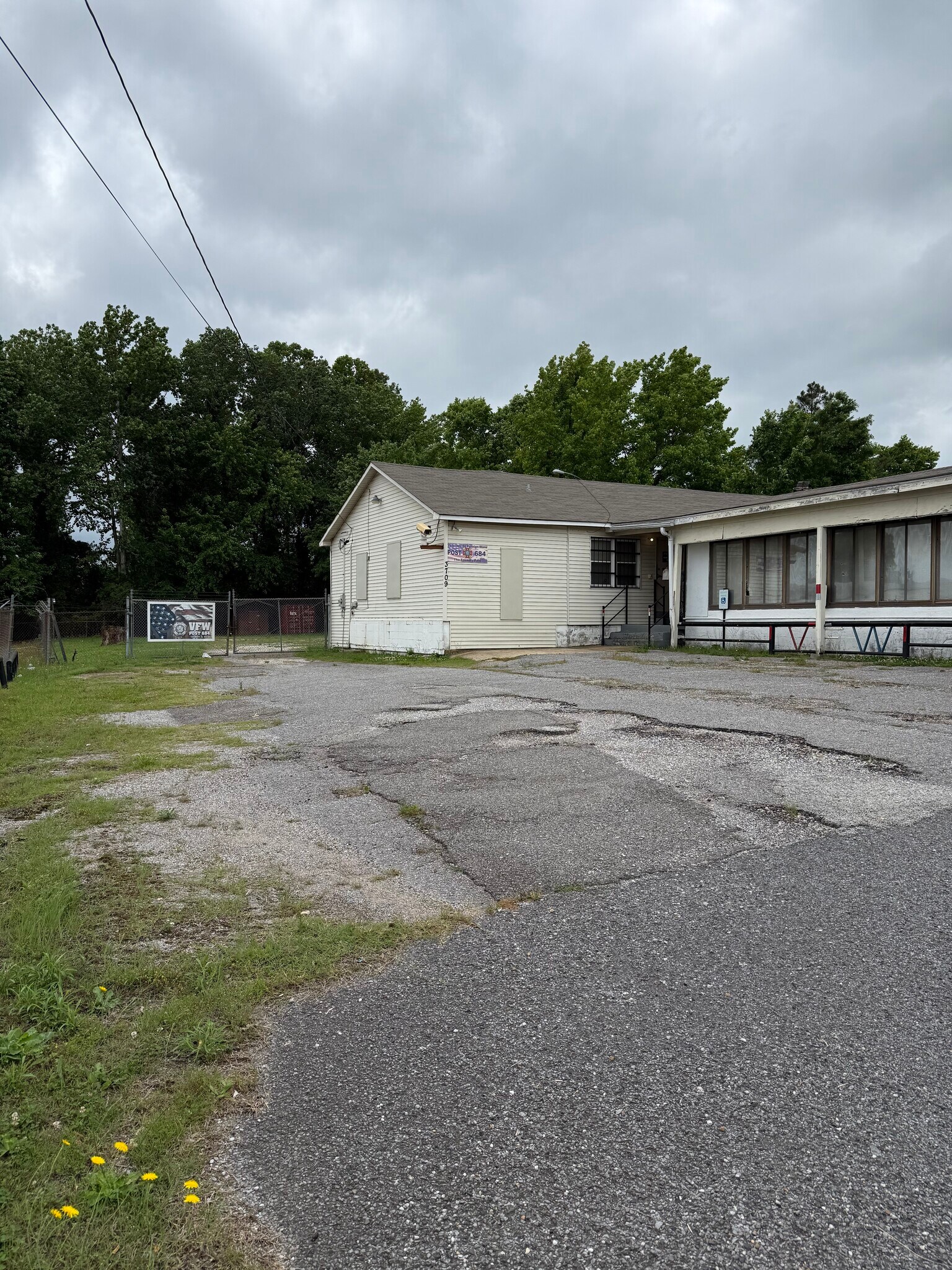 3709 E Raines Rd, Memphis, TN for Sale