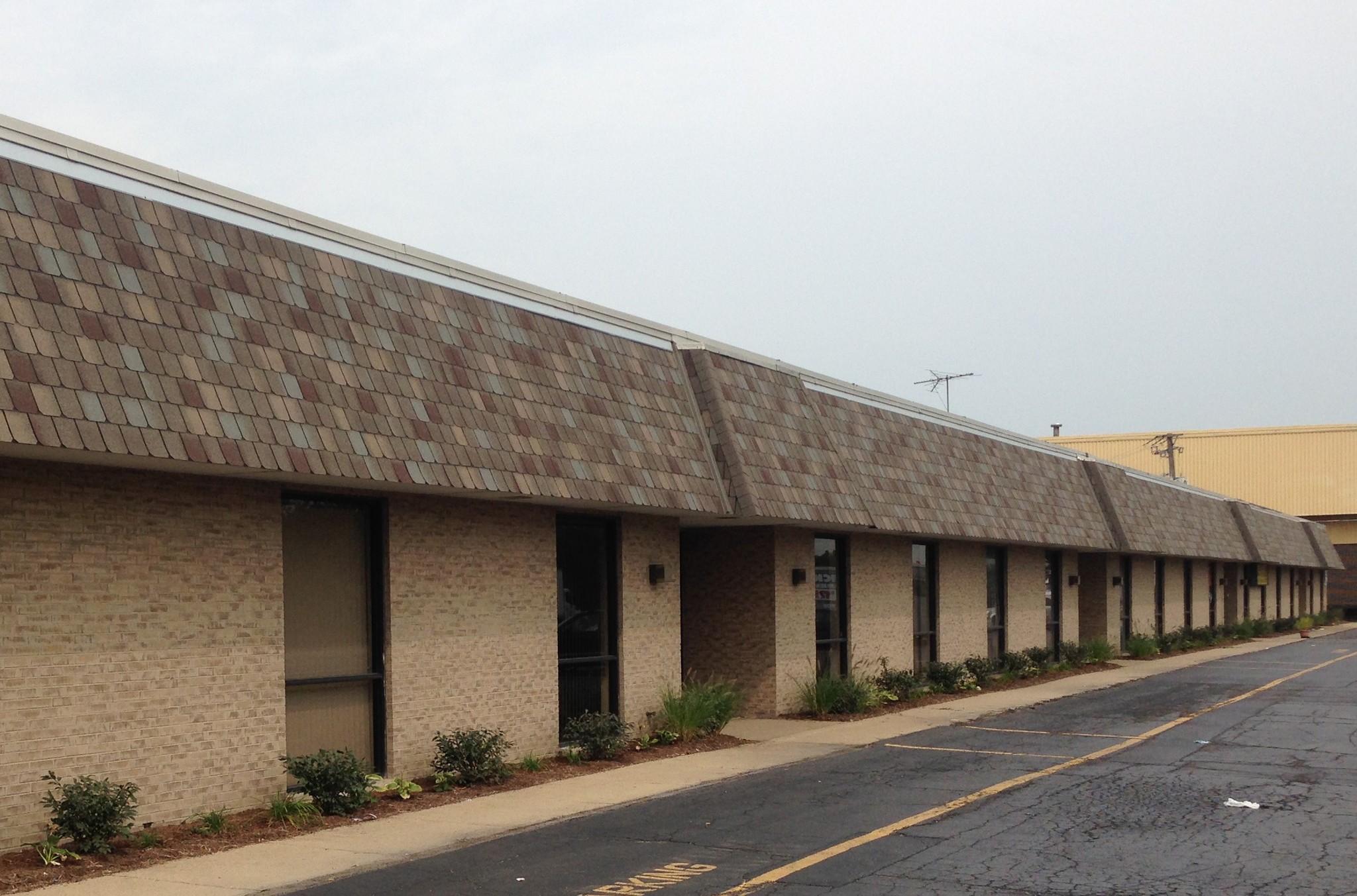 2200-2290 Elmhurst Rd, Elk Grove Village, IL for Rent