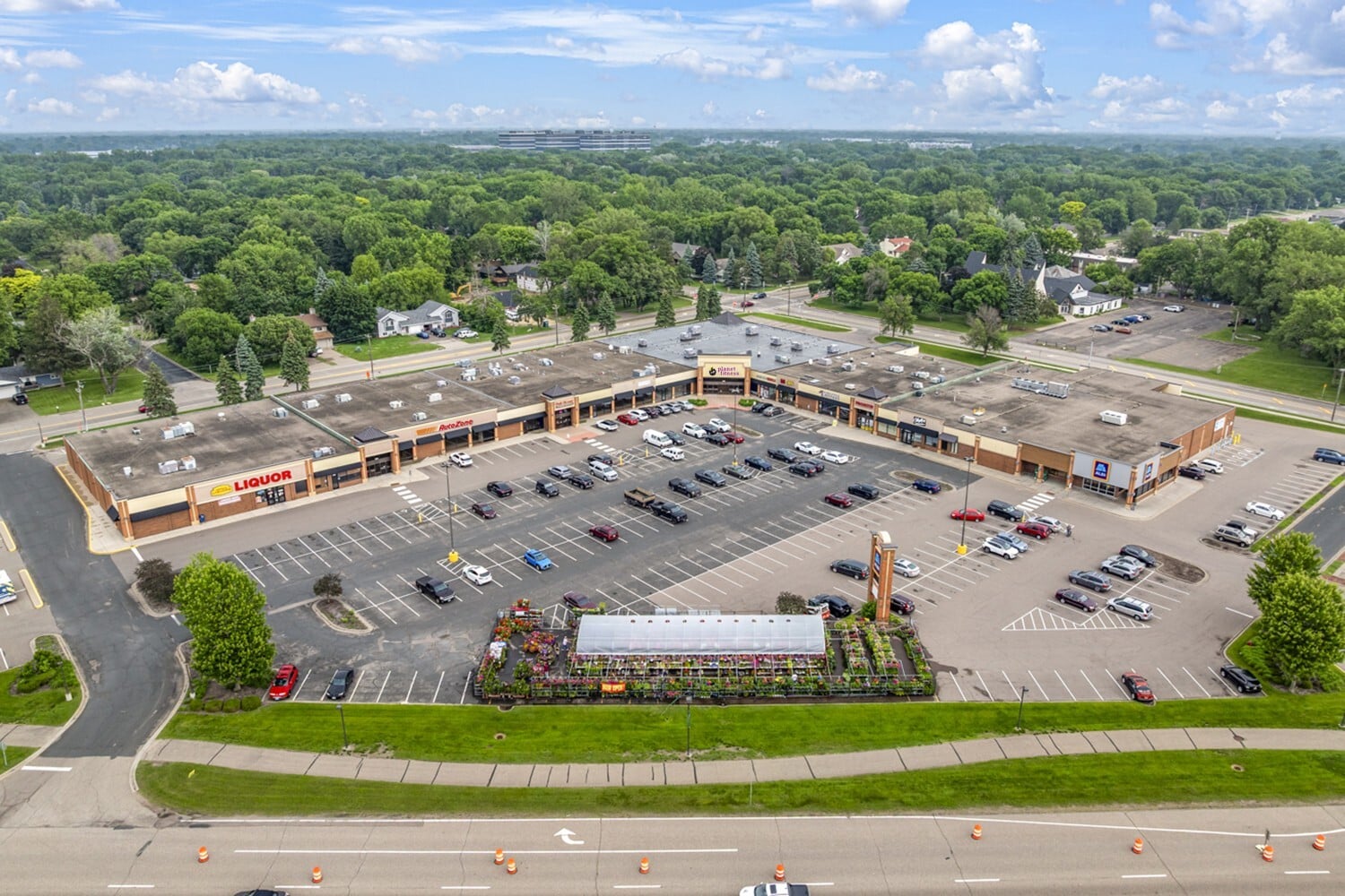 2537-2577 County Road 10 NE, Mounds View, MN for Sale