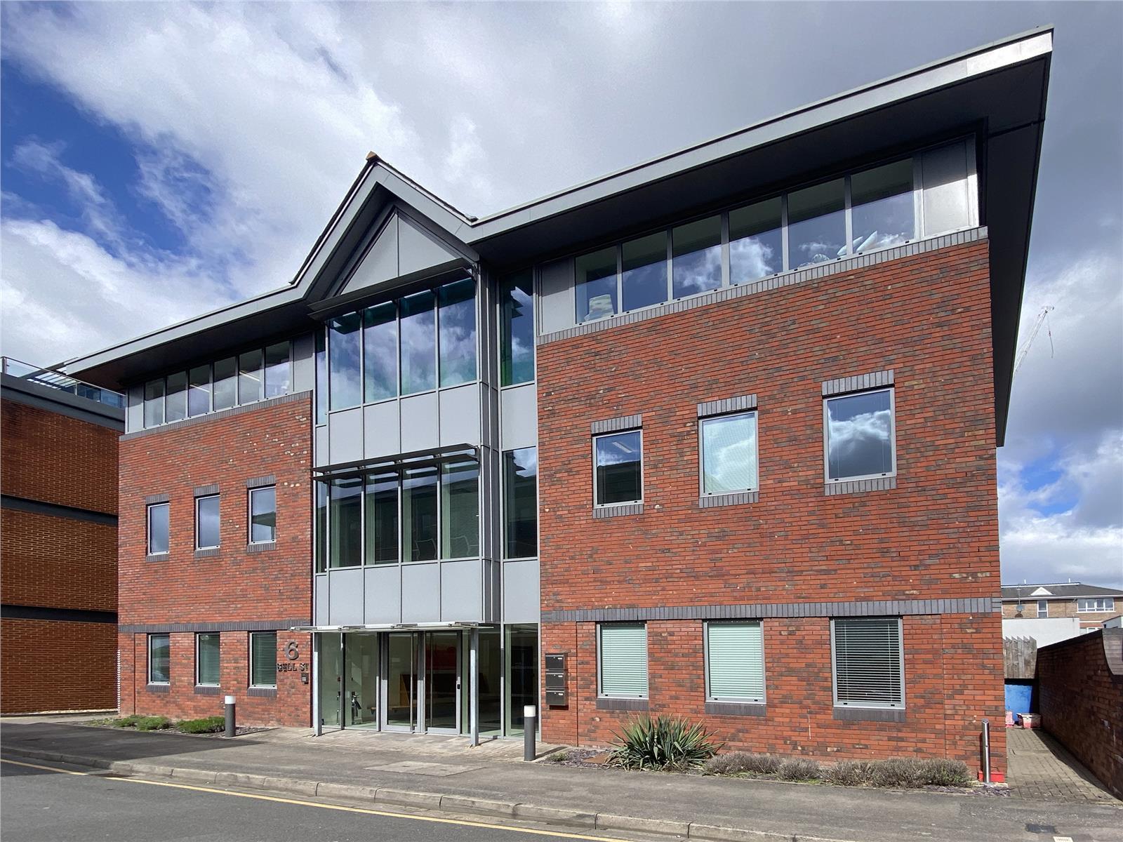 6 Bell St, Maidenhead, BKS for Rent