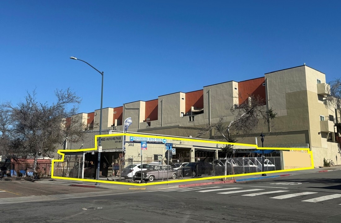 301 16th St, San Diego, CA for Sale