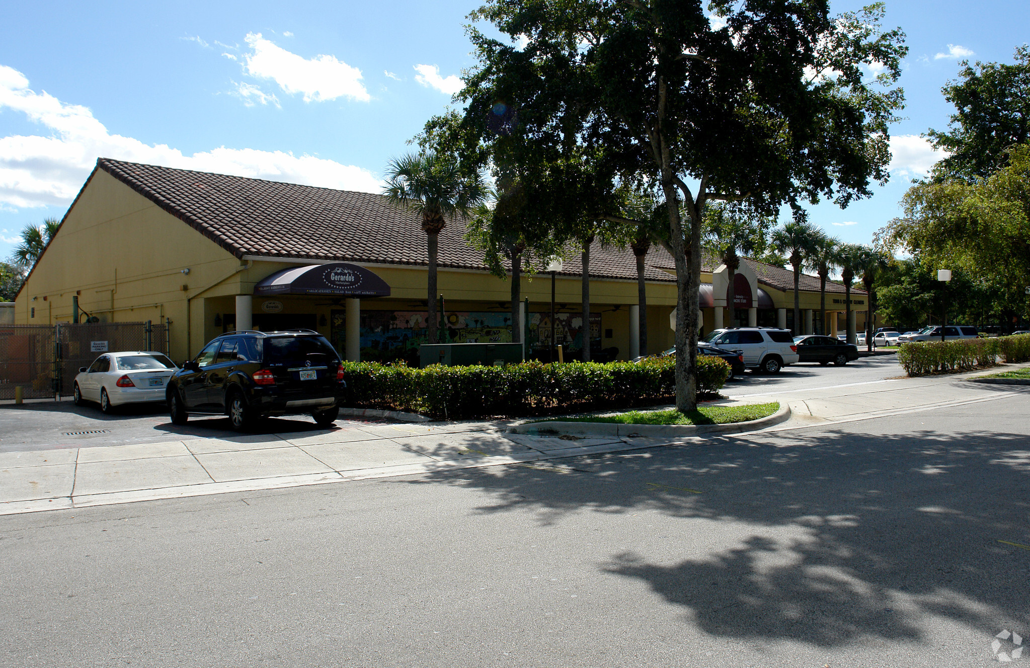 15503-15509 Bull Run Rd, Miami Lakes, FL for Rent