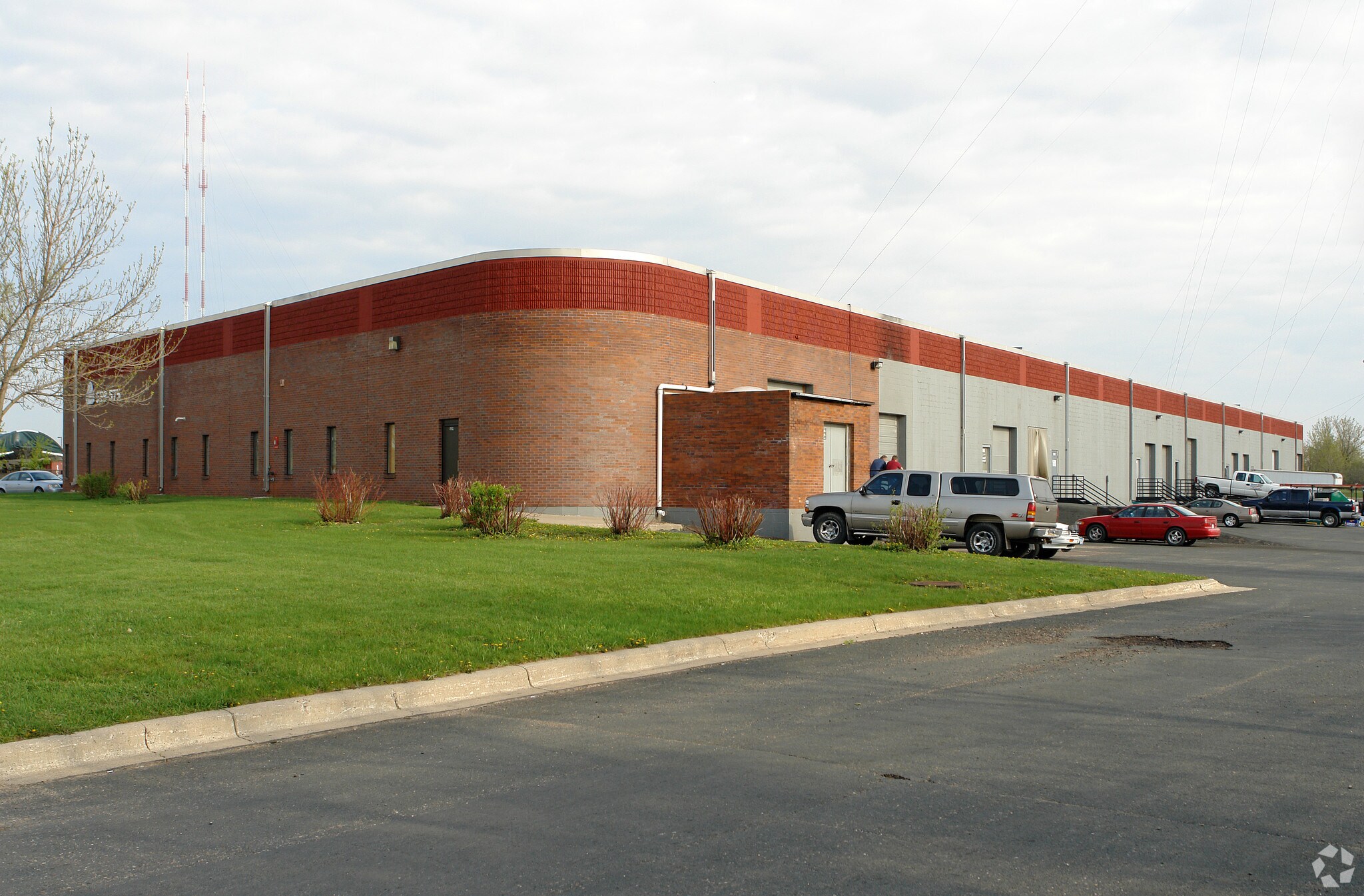 559-575 Shoreview Park Rd, Shoreview, MN for Rent