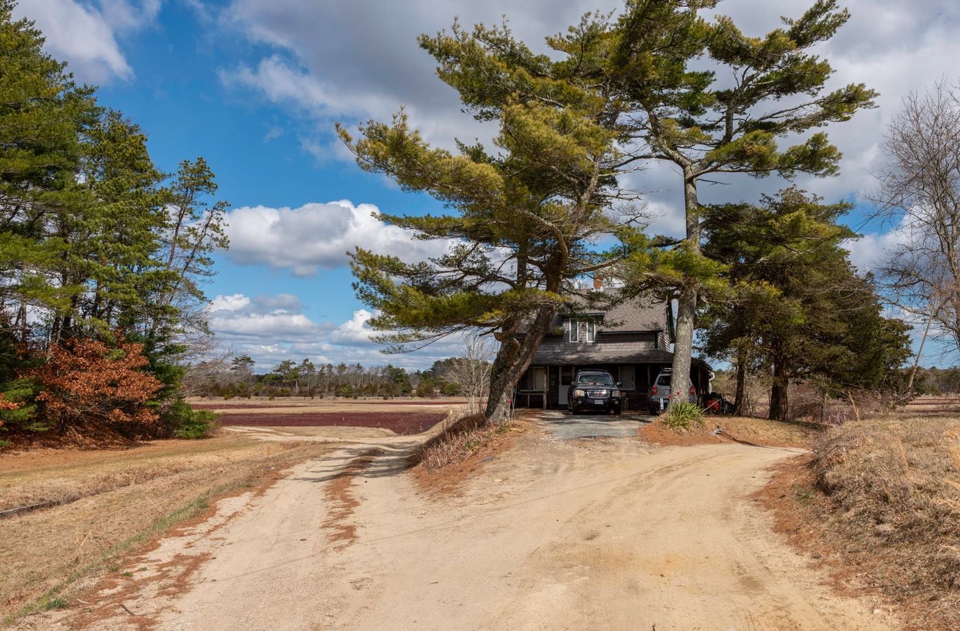 810 Head of the Bay rd, Plymouth, MA for Sale