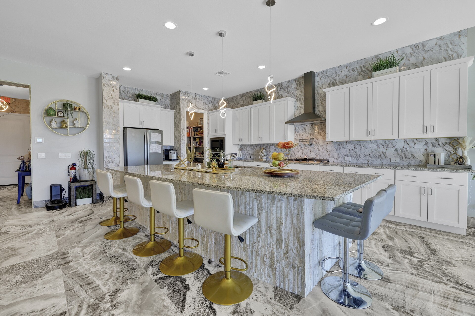 NEWLY REMODELED SURPRISE ALH, Surprise, AZ for Sale