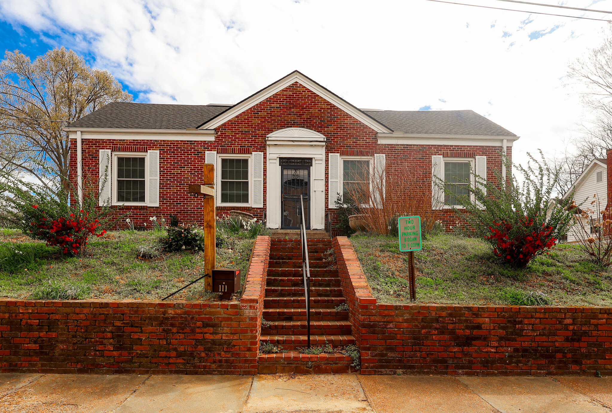 111 W Washington Ave, Covington, TN for Sale