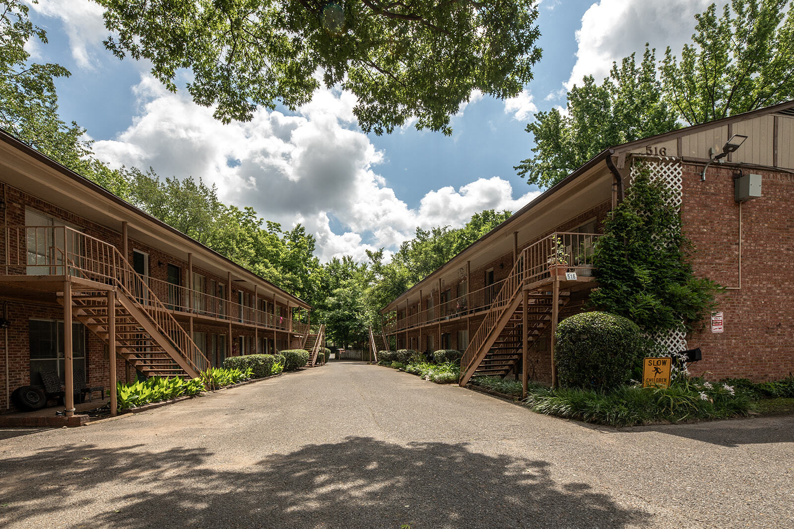 520 Sharon Dr, Memphis, TN for Sale