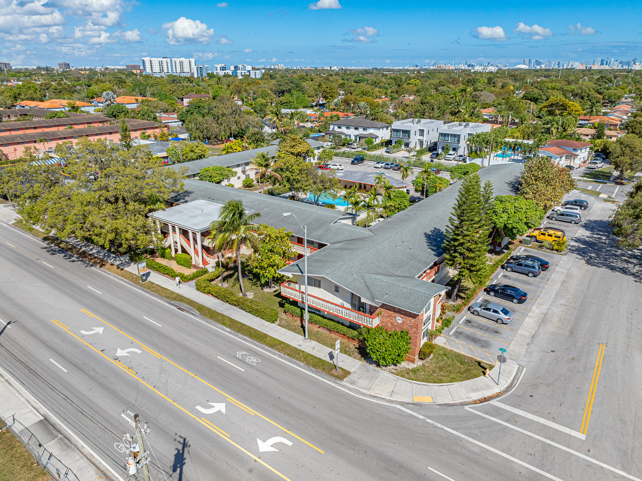 1401 SW 67th Ave, Miami, FL for Sale